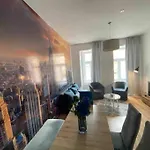 The Big Apple Apartment In Vienna